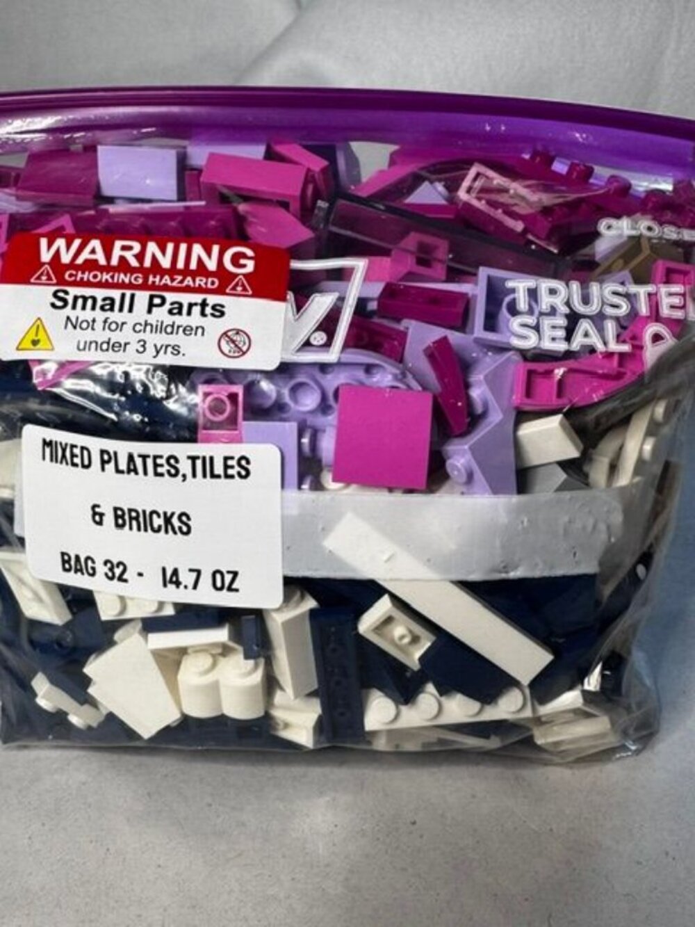 LEGO Mixed Pieces Lot – Assorted Parts One Quart Size Bag (#32 - 14.7 oz)